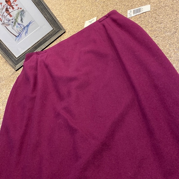 NWT Savannah Plum Purple Wool Skirt With Flaws 16 Petite - Picture 1 of 16